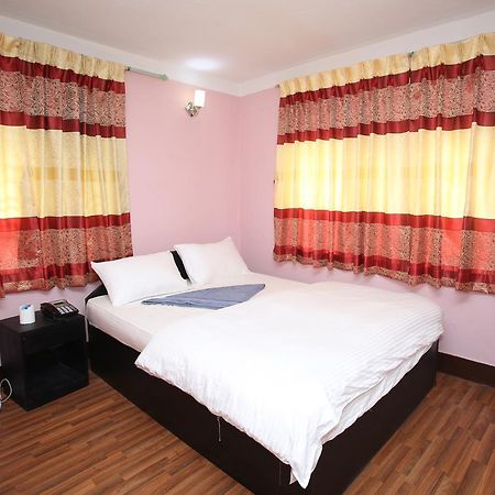 קטמנדו Mitra Garden Inn מראה חיצוני תמונה