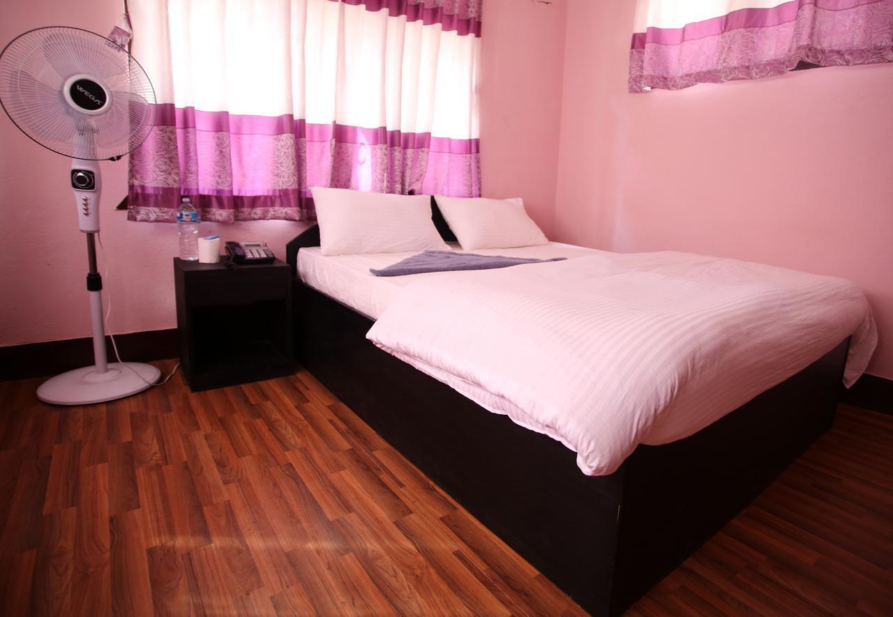 קטמנדו Mitra Garden Inn מראה חיצוני תמונה
